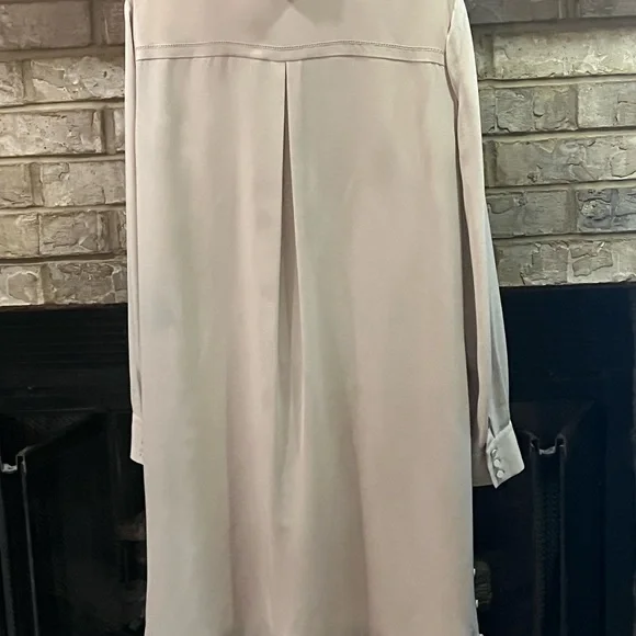 Club Monaco Beige Long Sleeve silk Dress size 10 worn once - Picture 5 of 6